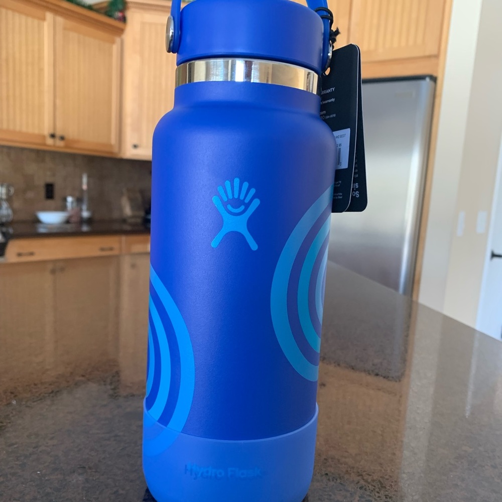 Limited Edition 32 OZ HYDROFLASK